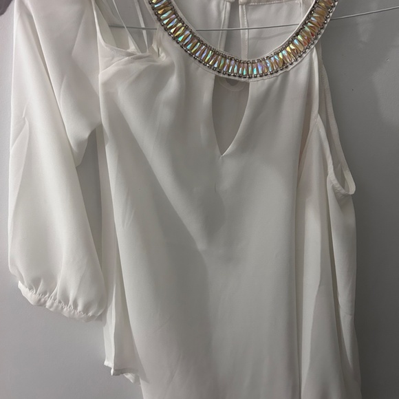 lulumari Blouse size large - Picture 7 of 7